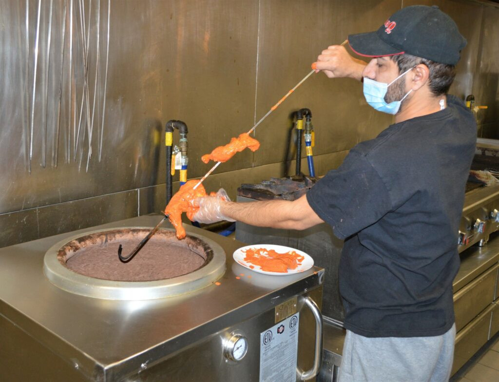 Niagara Tabaq offers South Asian flavors on the road