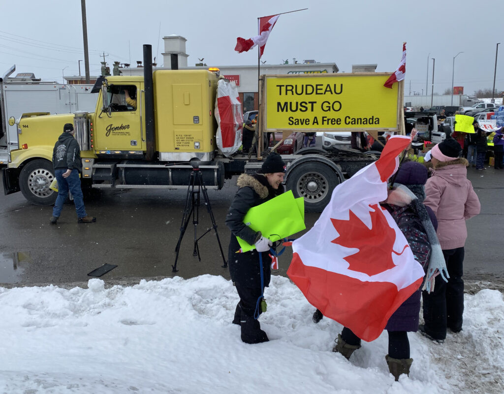 Thousands greet 'Freedom Convoy' in GTA, protest against vaccination mandates heads to Ottawa