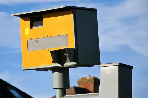 drivers-face-1000-fine-for-helping-out-other-motorists
