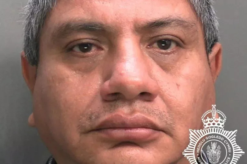 Arturo Mendivil-Valvin